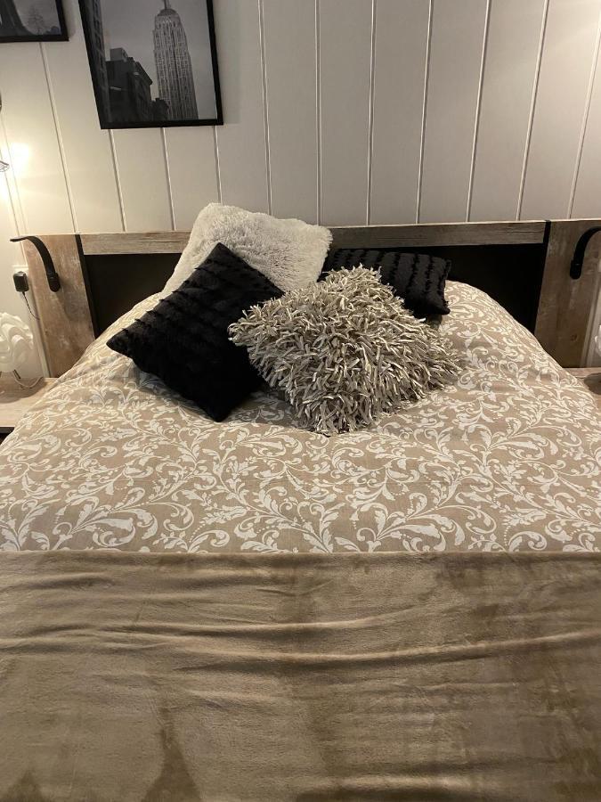 פיג'אק Poppy Appartement De Charme A 2 Min Centre-Ville מראה חיצוני תמונה